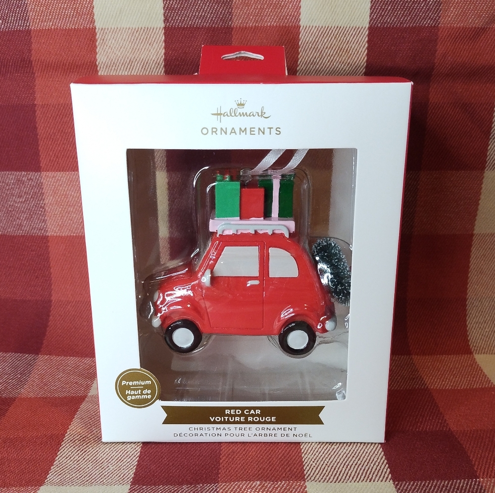 NIB Red Car Voiture Rouge